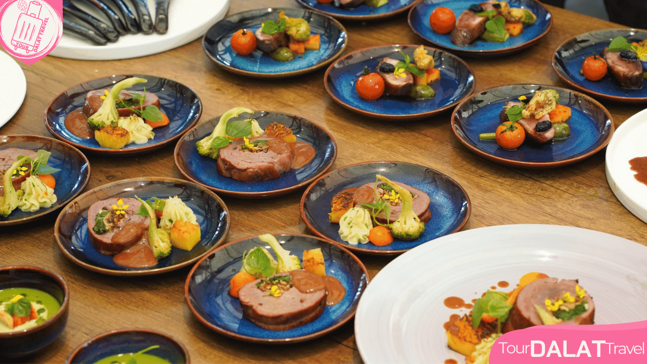 Thung lũng tình yêu - Dịch vụ ăn uống