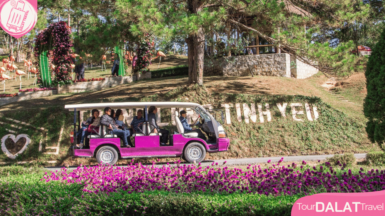 Thung lũng tình yêu - Vi vu xe điện